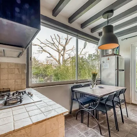 Villa Lavish In With Swimming Pool